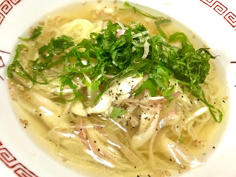 簡単☆香りと旨味！インスタントで夏塩ラーメン♫